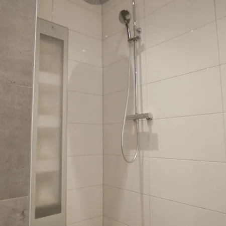 Vila Buiten 130 Met Sauna *