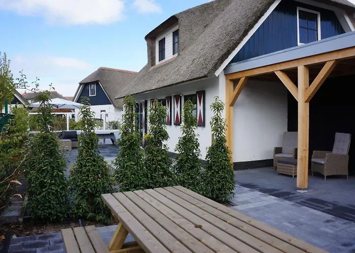 Buiten 130 Met Sauna Villa