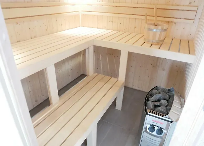 Buiten 130 Met Sauna Villa