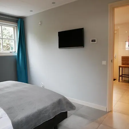 Buiten 130 Met Sauna Villa